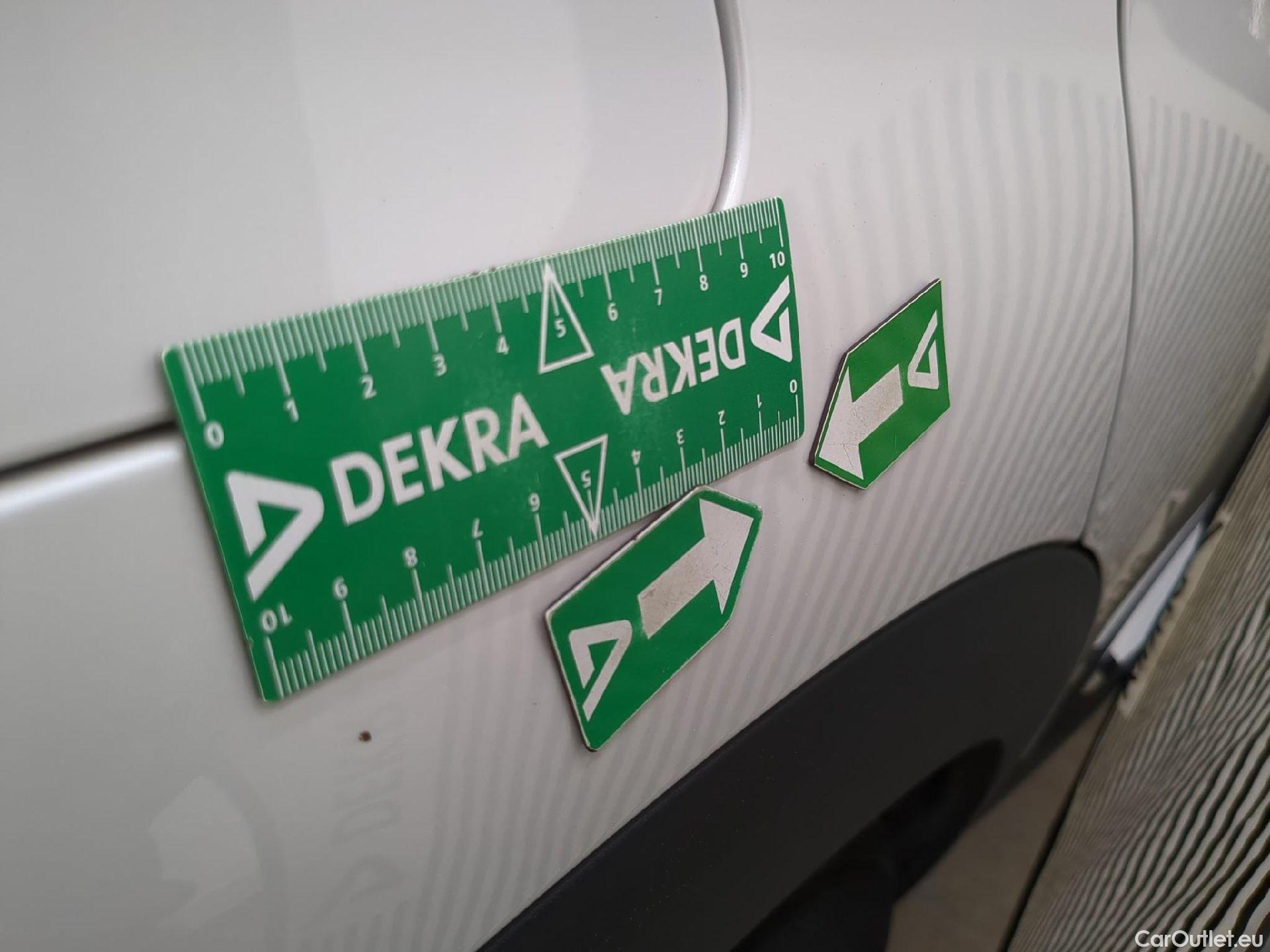  Peugeot  3008  Hybrid 225 Allure 1.6 Plug-In 225CV BVA8 E6d #12