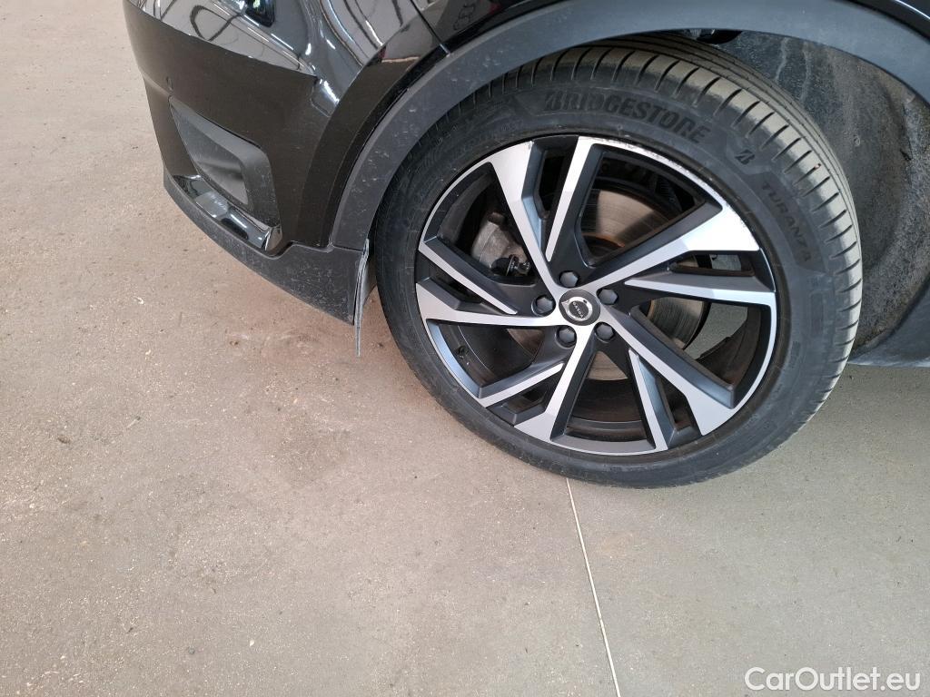  Volvo  XC 40 XC40 R Design Recharge Plug-In Hybrid 2WD 1.5 T4 210CV BVA7 E6d #1