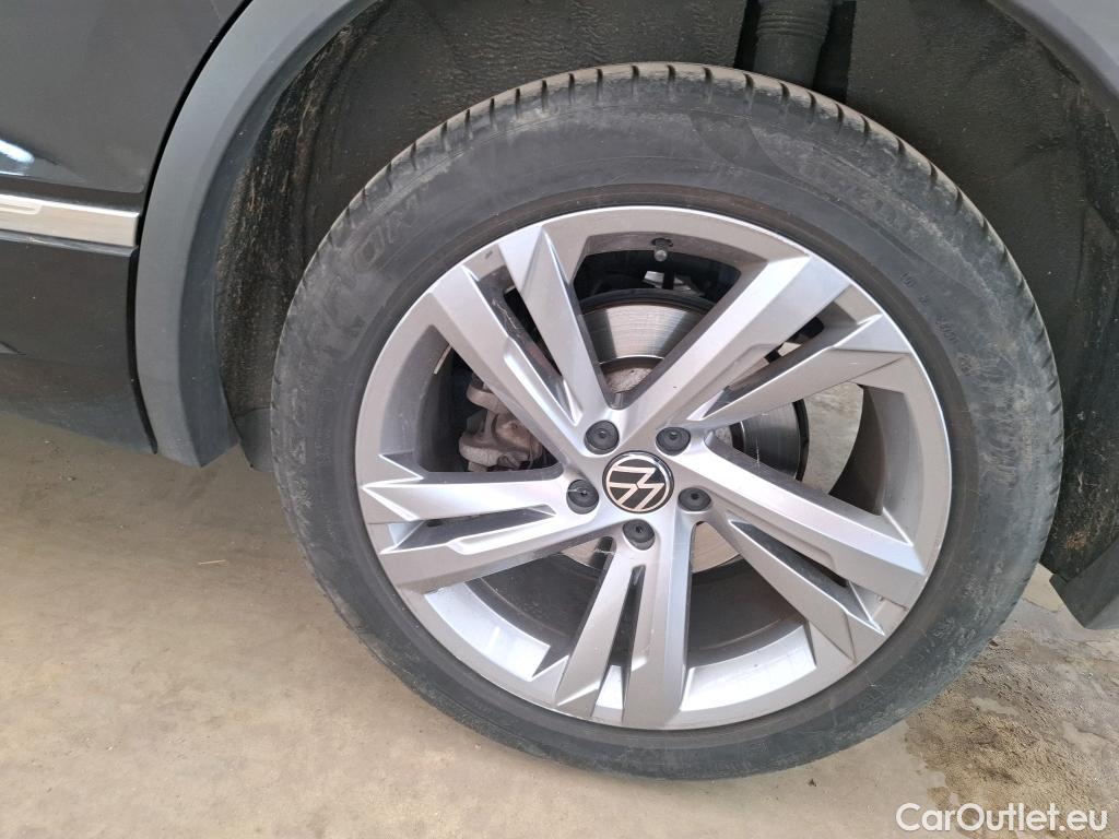  Volkswagen  Tiguan VOLKSWAGEN  / 2020 / 5P / SUV 1.4 eHybrid 245 DSG6 R-Line Exclusive #52