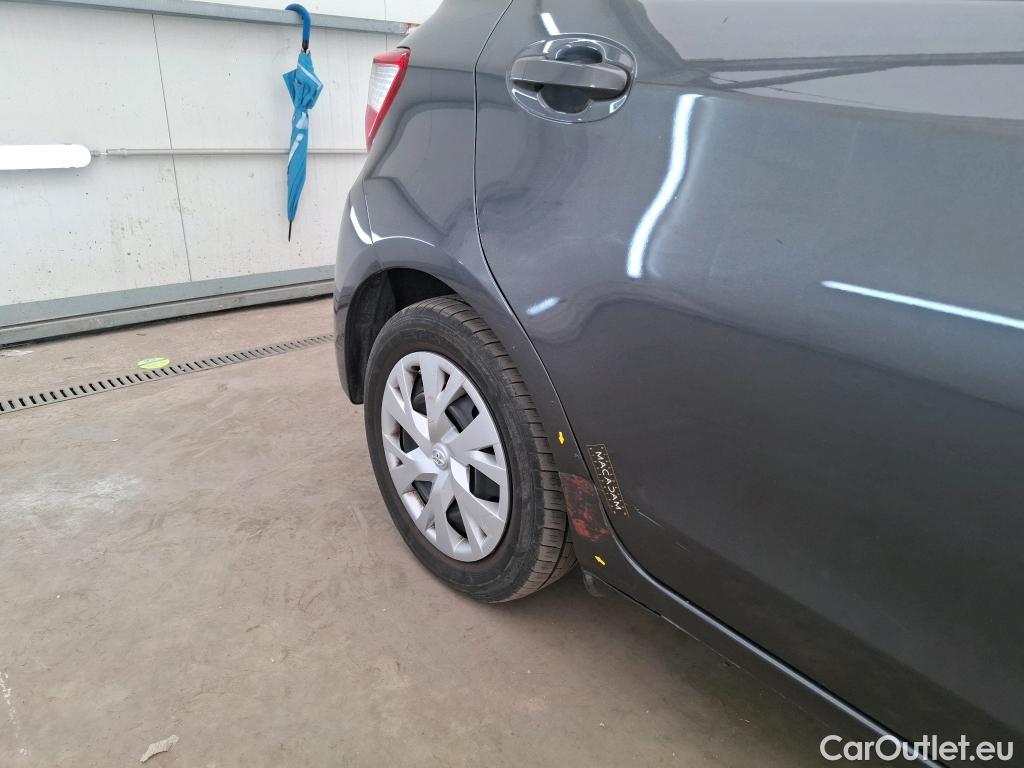  Toyota  Yaris TOYOTA  Hybride 5p Berline 1.5 VVT-I HYBRID France Business #8