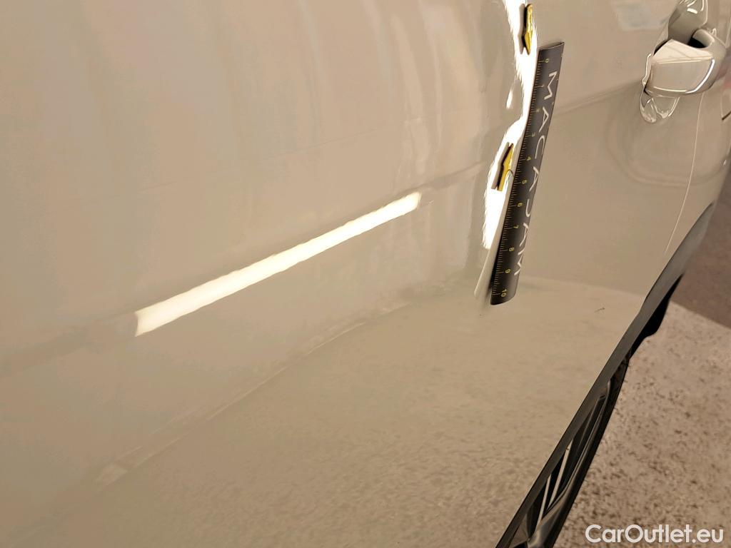  Peugeot  3008 PEUGEOT  / 2020 / 5P / SUV 1.6 HYBRID4 300 E-EAT8 GT Pack #11
