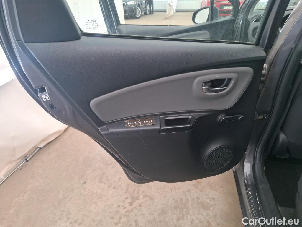  Toyota  Yaris TOYOTA  Hybride 5p Berline 1.5 VVT-I HYBRID France Business #55