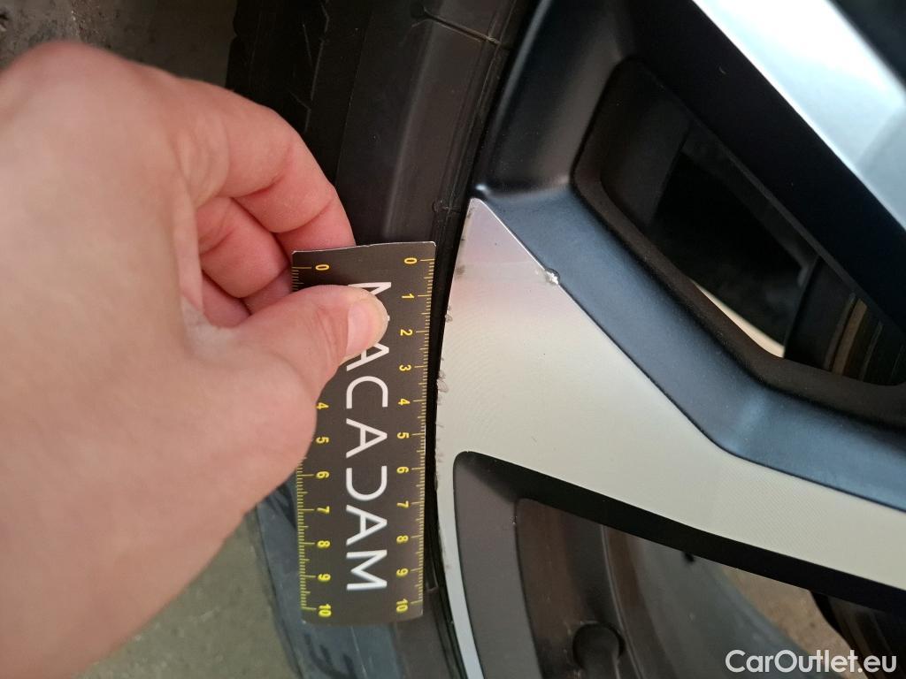  Volvo  XC 40 XC40 R Design Recharge Plug-In Hybrid 2WD 1.5 T4 210CV BVA7 E6d #11