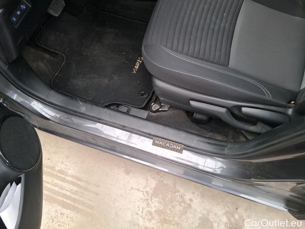  Toyota  Yaris TOYOTA  Hybride 5p Berline 1.5 VVT-I HYBRID France Business #65
