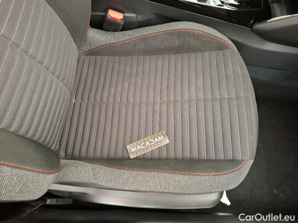  Peugeot  2008  Active Pack 1.2 PureTech 130CV BVA8 E6d #26