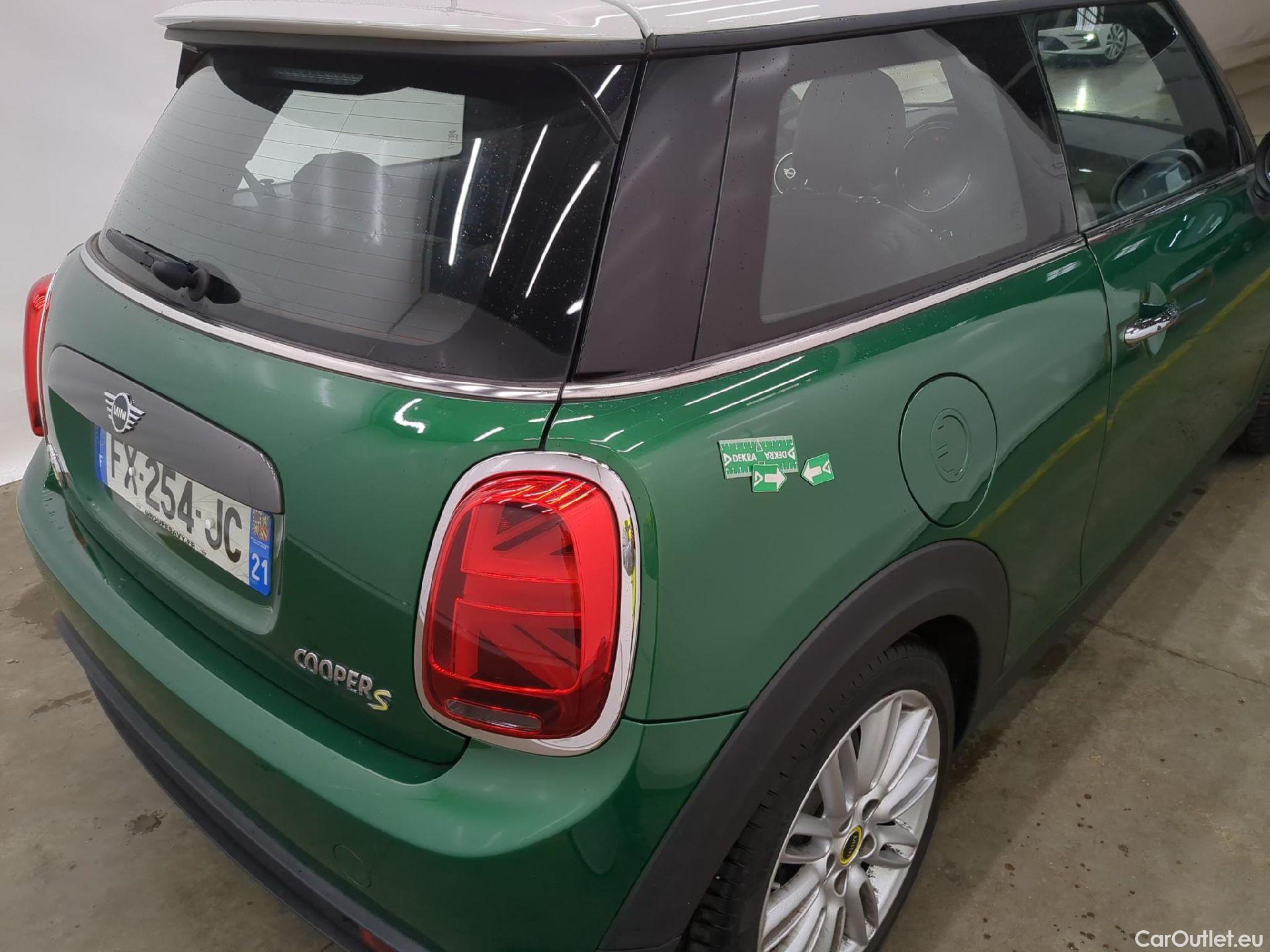  Mini  Mini   / 2014 / 3P / Berline Cooper SE Finition Yours 184 ch BVA #23