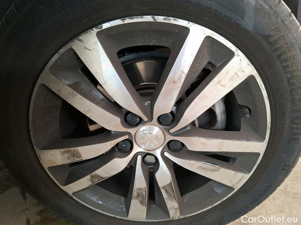  Peugeot  308  Allure 1.2 PureTech 130CV BVA8 E6d #24