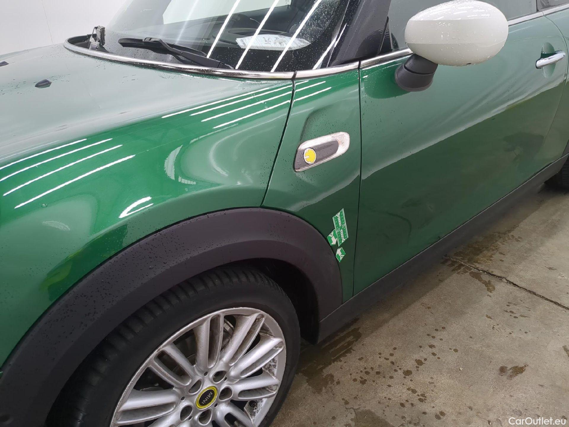  Mini  Mini   / 2014 / 3P / Berline Cooper SE Finition Yours 184 ch BVA #28