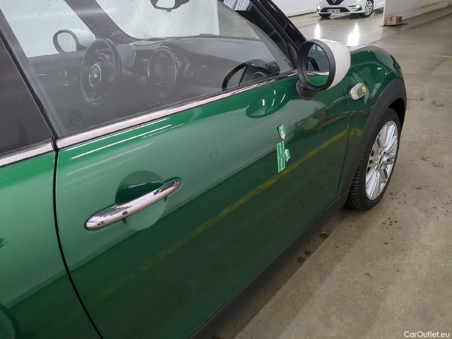  Mini  Mini   / 2014 / 3P / Berline Cooper SE Finition Yours 184 ch BVA #26