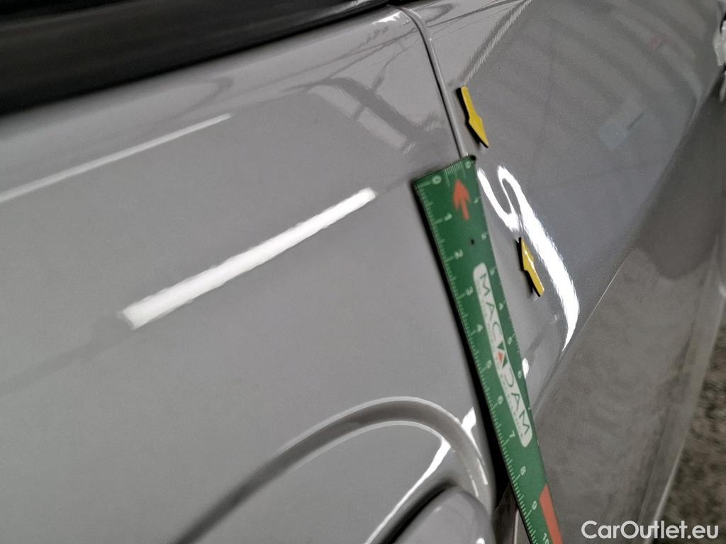  Toyota  Yaris TOYOTA  Hybride 5p Berline Hybrid 100h Business #28