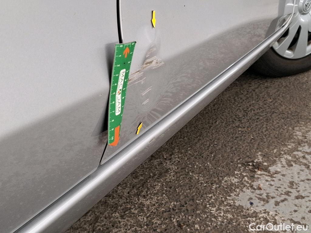  Toyota  Yaris TOYOTA  Hybride 5p Berline Hybrid 100h Business #18