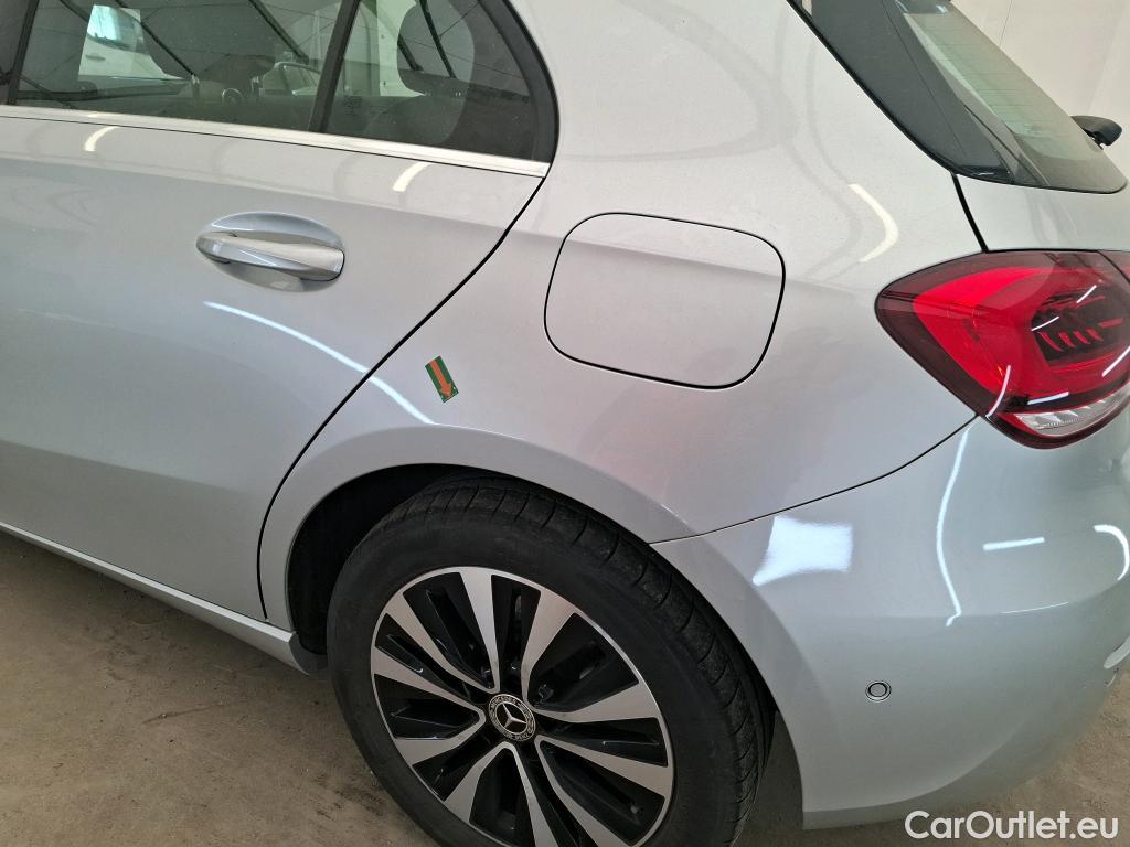  Mercedes  A-Klasse MERCEDES-BENZ Classe A Compact / 2018 / 5P / Berline A 250 e Business Line 8G-DCT #18