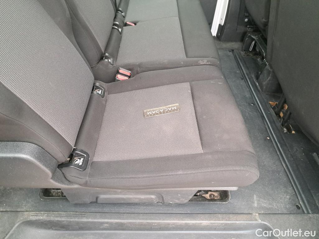  Peugeot  Expert PEUGEOT  / 2016 / 4P / Combi 1.5 BLUEHDI 120 S&S STANDARD #30