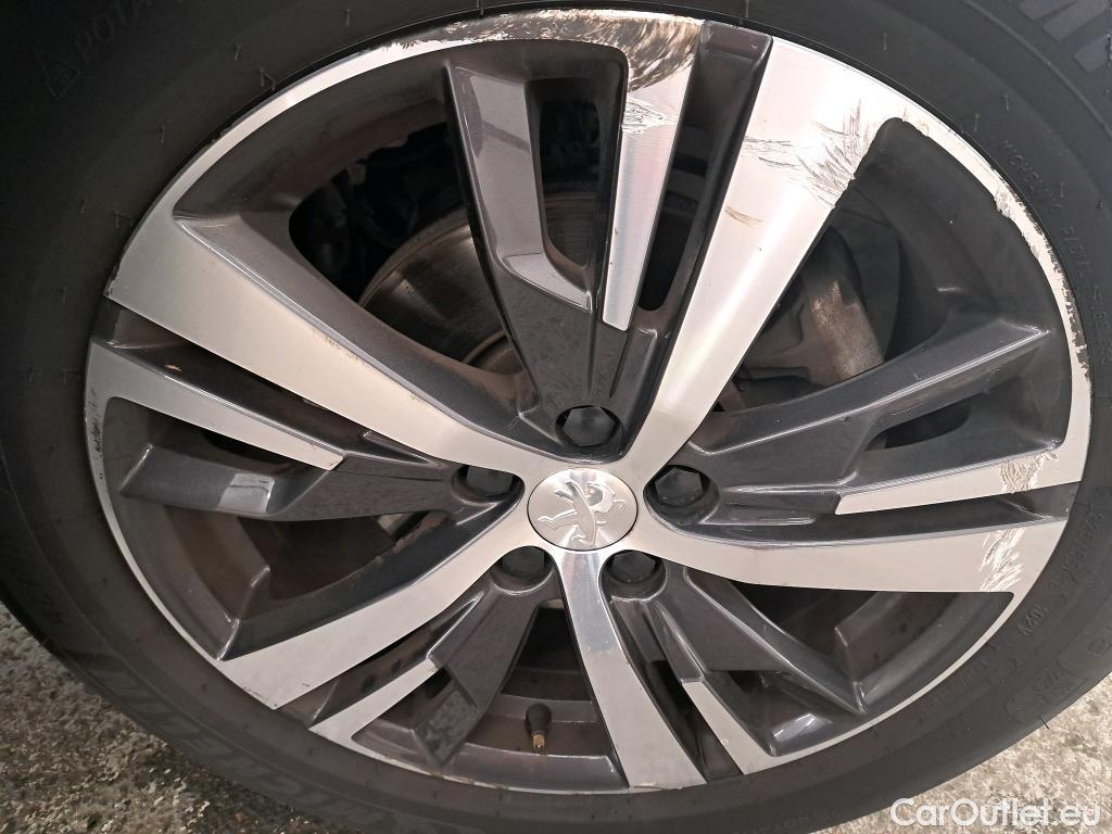  Peugeot  3008  Allure Pack 1.2 PureTech 130CV BVA8 E6d #17