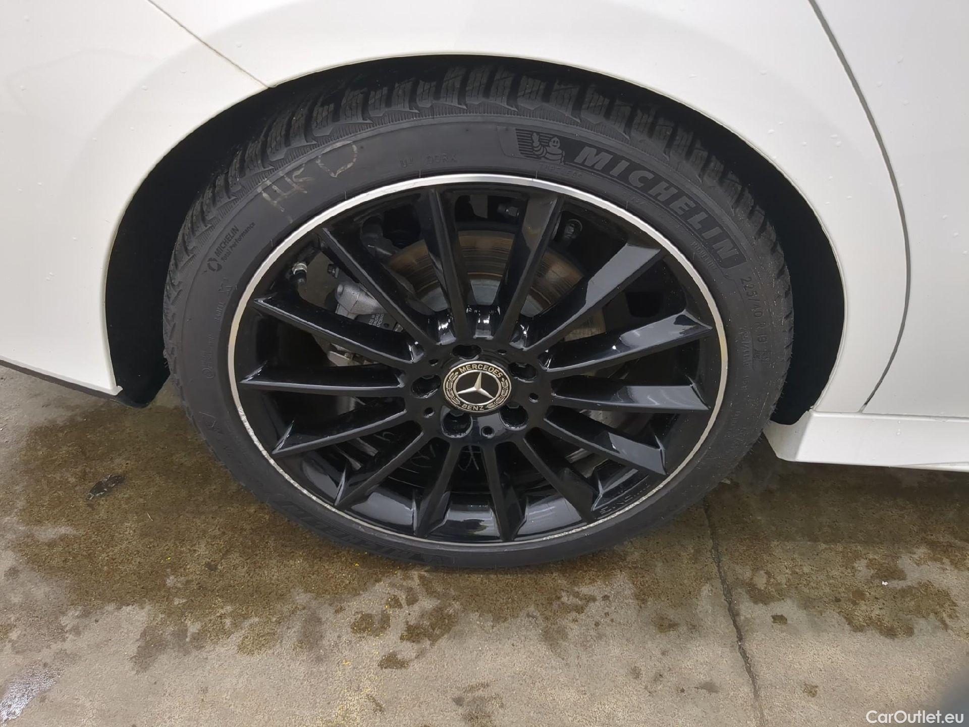  Mercedes  CLA-Klasse MERCEDES-BENZ CLA Coupe / 2019 / 4P / Coupé CLA 220 d AMG Line BA8 #19