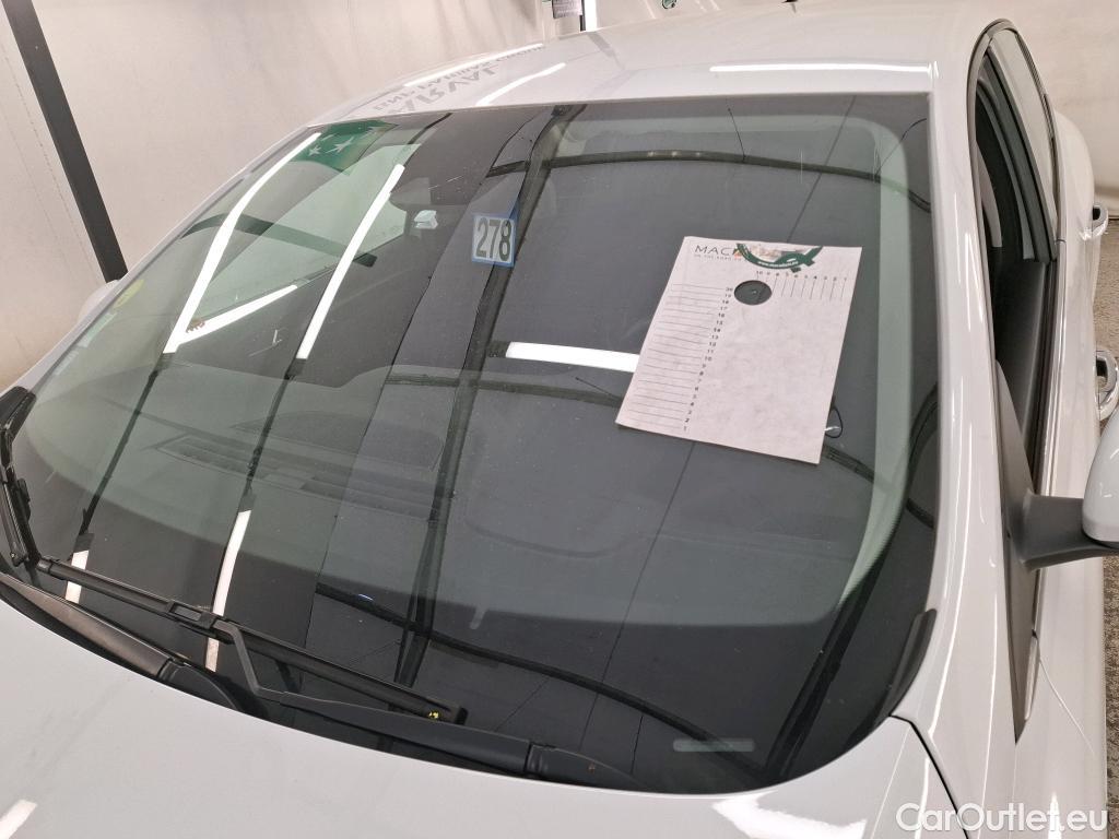  Renault  Megane  IV Berline 5pt. Business 1.5 dCi 115CV BVM6 E6d #50