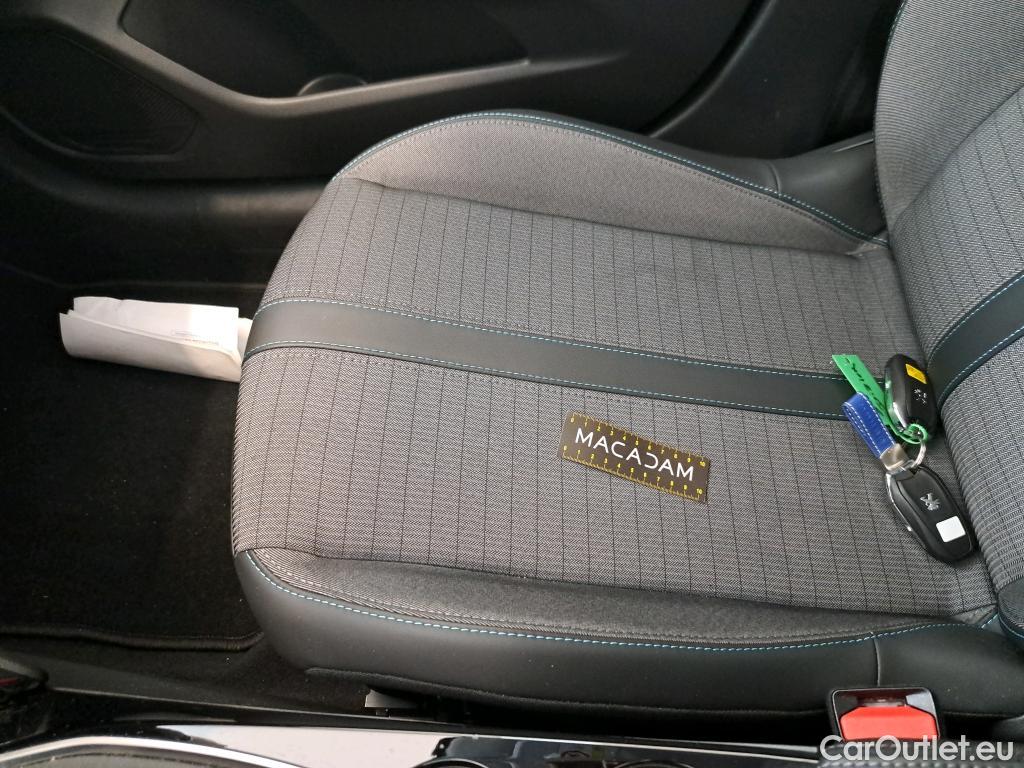  Peugeot  208  Allure Business 1.2 PureTech 100CV BVM6 E6d #1