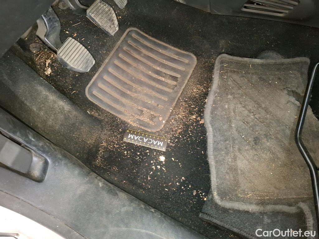  Peugeot  208 PEUGEOT  Affaire VU 5p Berline Puretech 82 EU6.c S&S PREM PACK #13