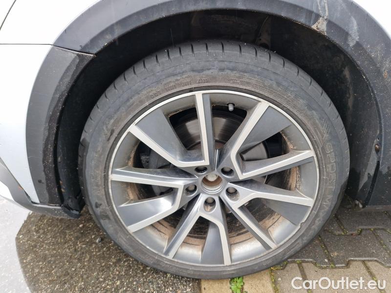  Skoda  Superb  Combi (3V5)(2015) Sup.C.FL2.0TDI 140 Sco.4x4 AT #29