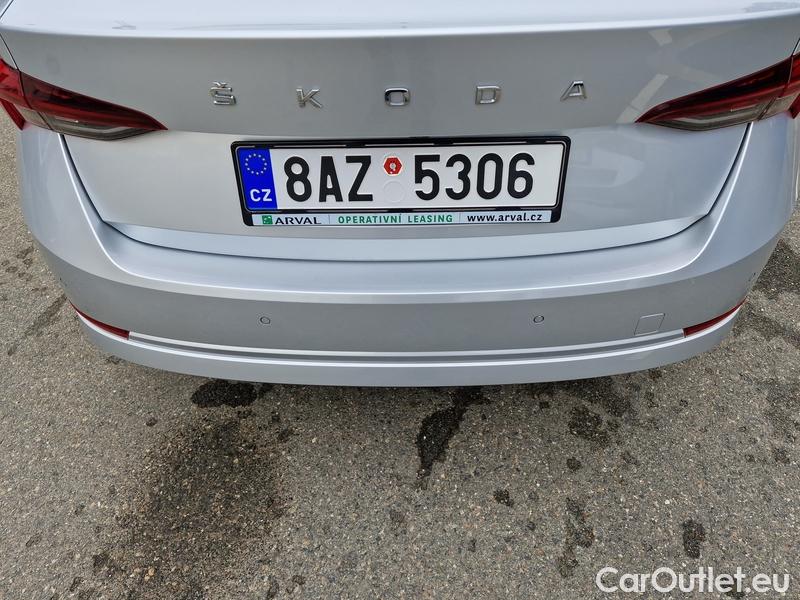  Skoda  Octavia  Lim. (NX3)(2020) Oct.2.0TDI 110 Style 4WD AT #11