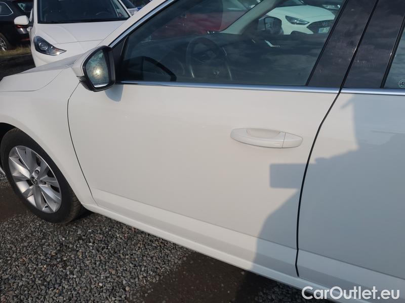  Skoda  Octavia  Combi  (5E5)(03.2017->) Co1.5TSI 110 Style #6