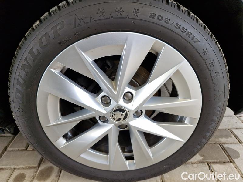  Skoda  Octavia  Combi (NX3)(2020) Oct.Combi 1.5TSI 110 Style #7