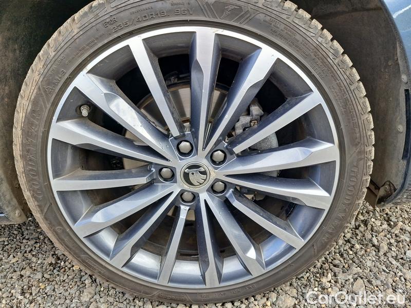  Skoda  Superb  (3V3)(2015)  1.4PHEV 160 L&K AT #18