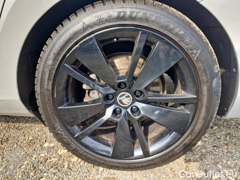  Skoda  Superb  Combi (3V5)(2015) Sup.C.FL2.0TDI 110 Sportline #10