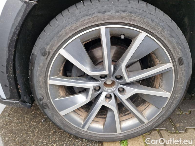  Skoda  Superb  Combi (3V5)(2015) Sup.C.FL2.0TDI 140 Sco.4x4 AT #4