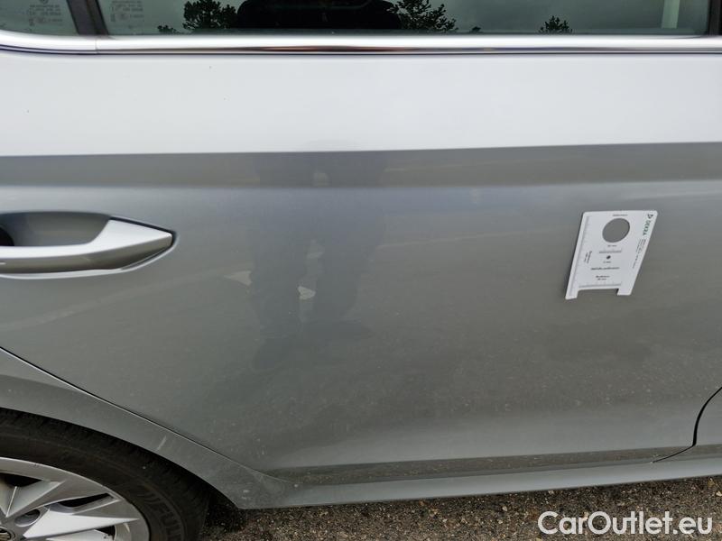  Skoda  Octavia  Lim. (NX3)(2020) Oct.2.0TDI 110 Style 4WD AT #15