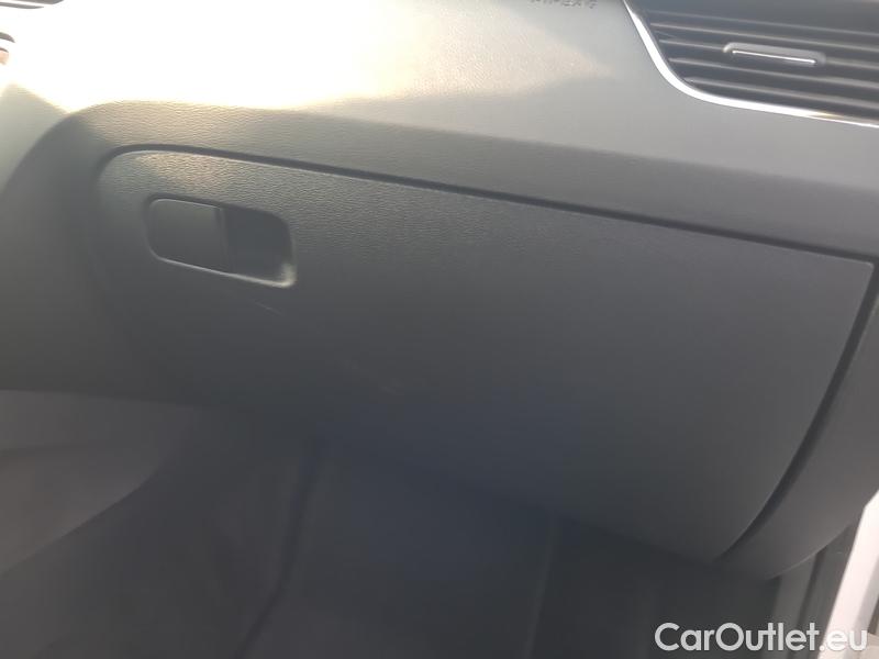  Skoda  Octavia  Combi  (5E5)(03.2017->) Co1.5TSI 110 Style #18