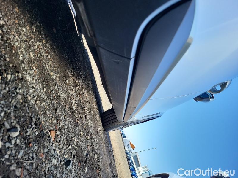  Skoda  Superb  Combi (3V5)(2015) Sup.C.FL2.0TDI 140 Sco.4x4 AT #33