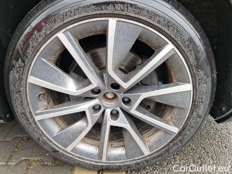  Skoda  Superb  Combi (3V5)(2015) Sup.C.FL2.0TDI 140 Sco.4x4 AT #25