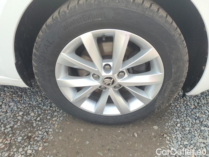  Skoda  Octavia  Combi  (5E5)(03.2017->) Co1.5TSI 110 Style #2