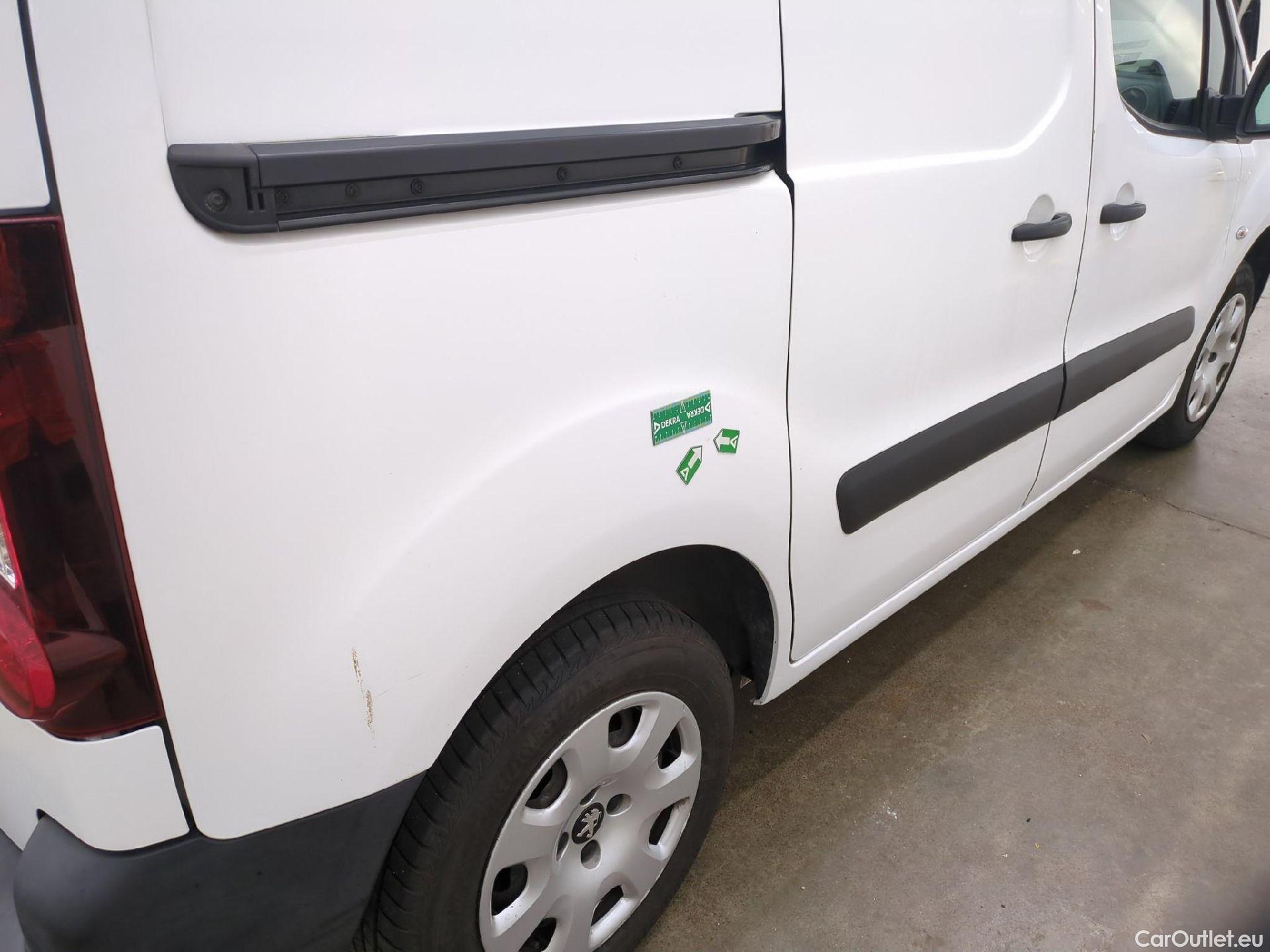  Peugeot  Partner  L1 Premium Pack 1.6 HDi 100CV BVM5 E6 #24