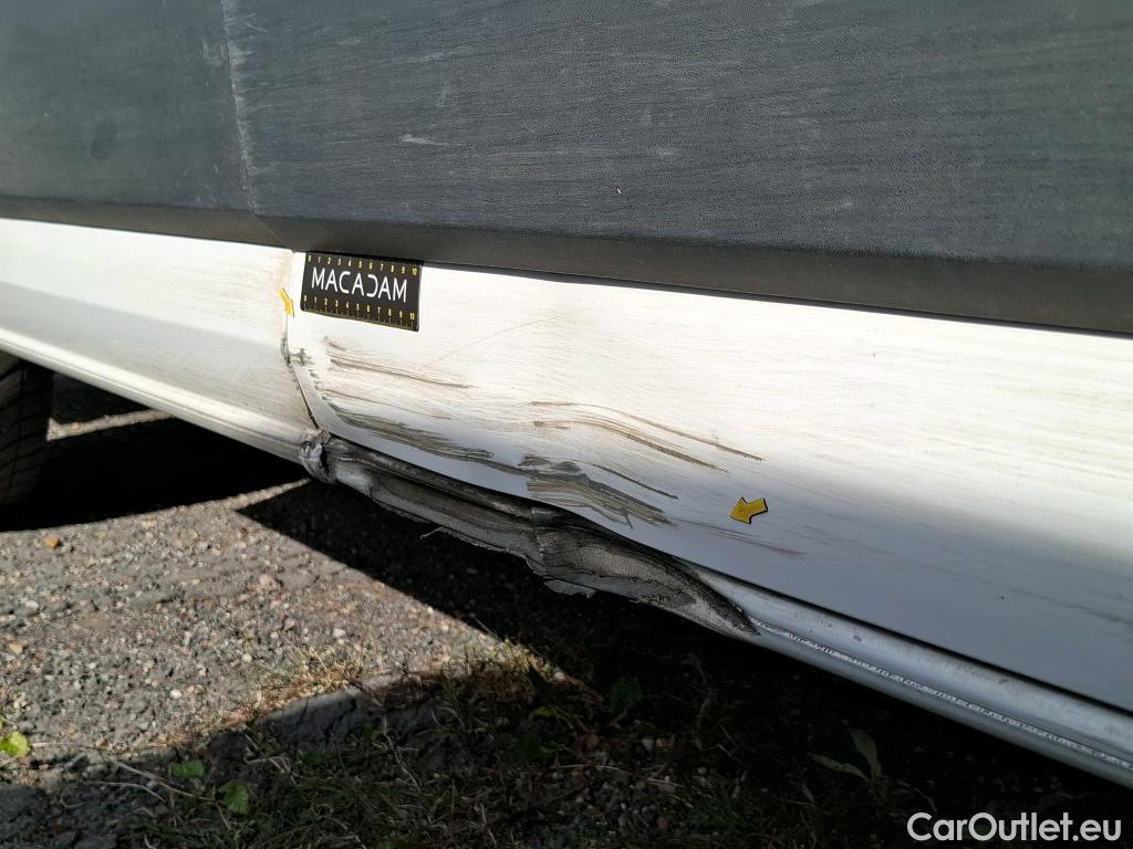 Volkswagen  Crafter  Fourgon Fourgon 35 lang mit Hochdach FWD 2.0 140CV BVM6 #19