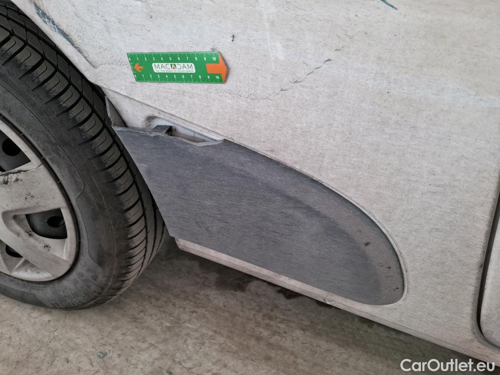  Renault  Kangoo  Express Maxi Confort - Cab. Appr. 1.5 dCi 90CV BVM5 E6 #10