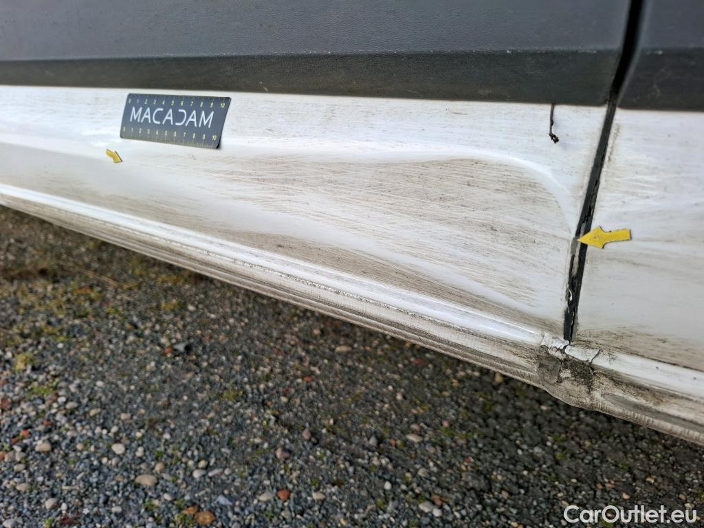  Volkswagen  Crafter  Fourgon Fourgon 35 lang mit Hochdach FWD 2.0 140CV BVM6 #15