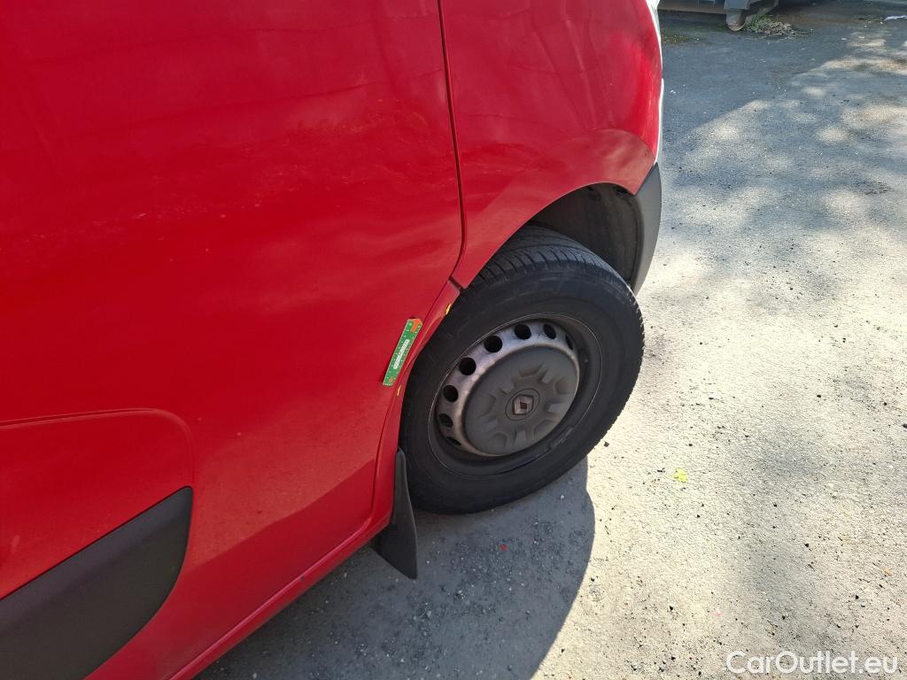  Renault  Master  III Fourgon L2H2 3 5 Grand Confort dCi 130CV BVM6 E6 #11