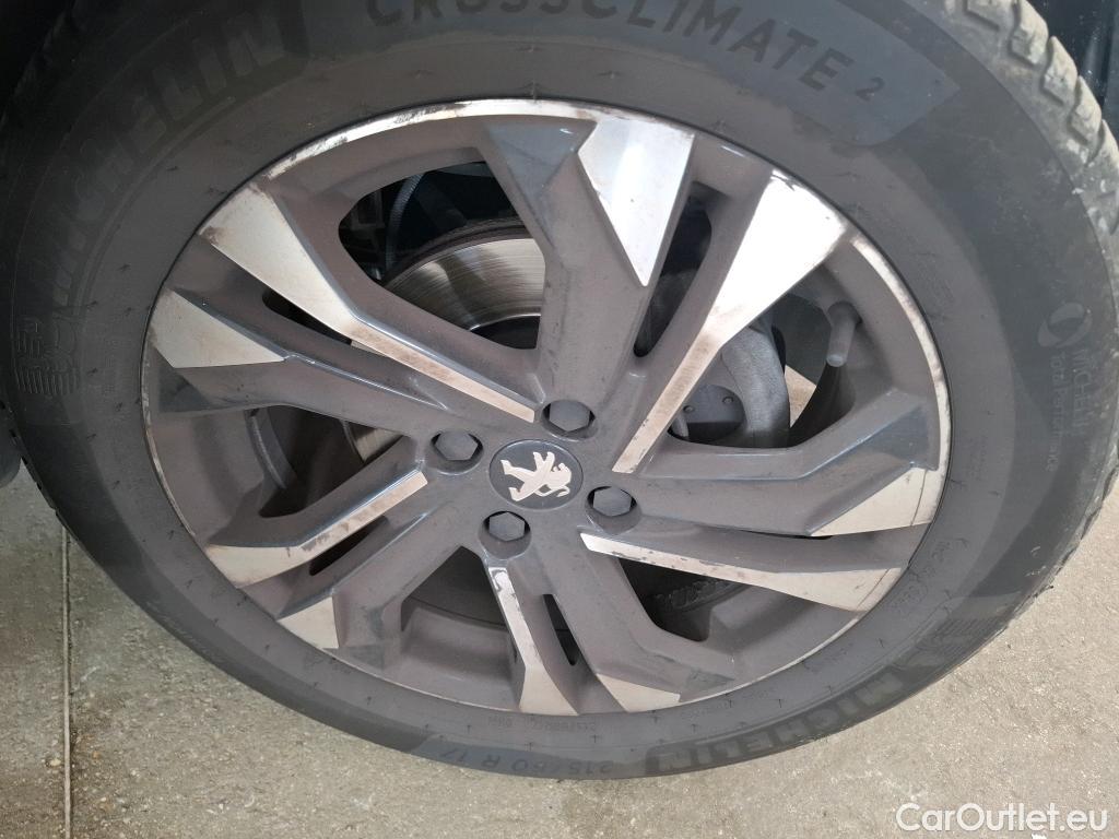  Peugeot  2008  Allure 1.2 PureTech 130CV BVA8 E6d #2