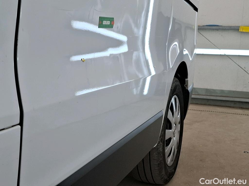  Renault  Trafic RENAULT  / 2019 / 4P / Combi Zen L1 dCi 120 S&S - 8 pl #40