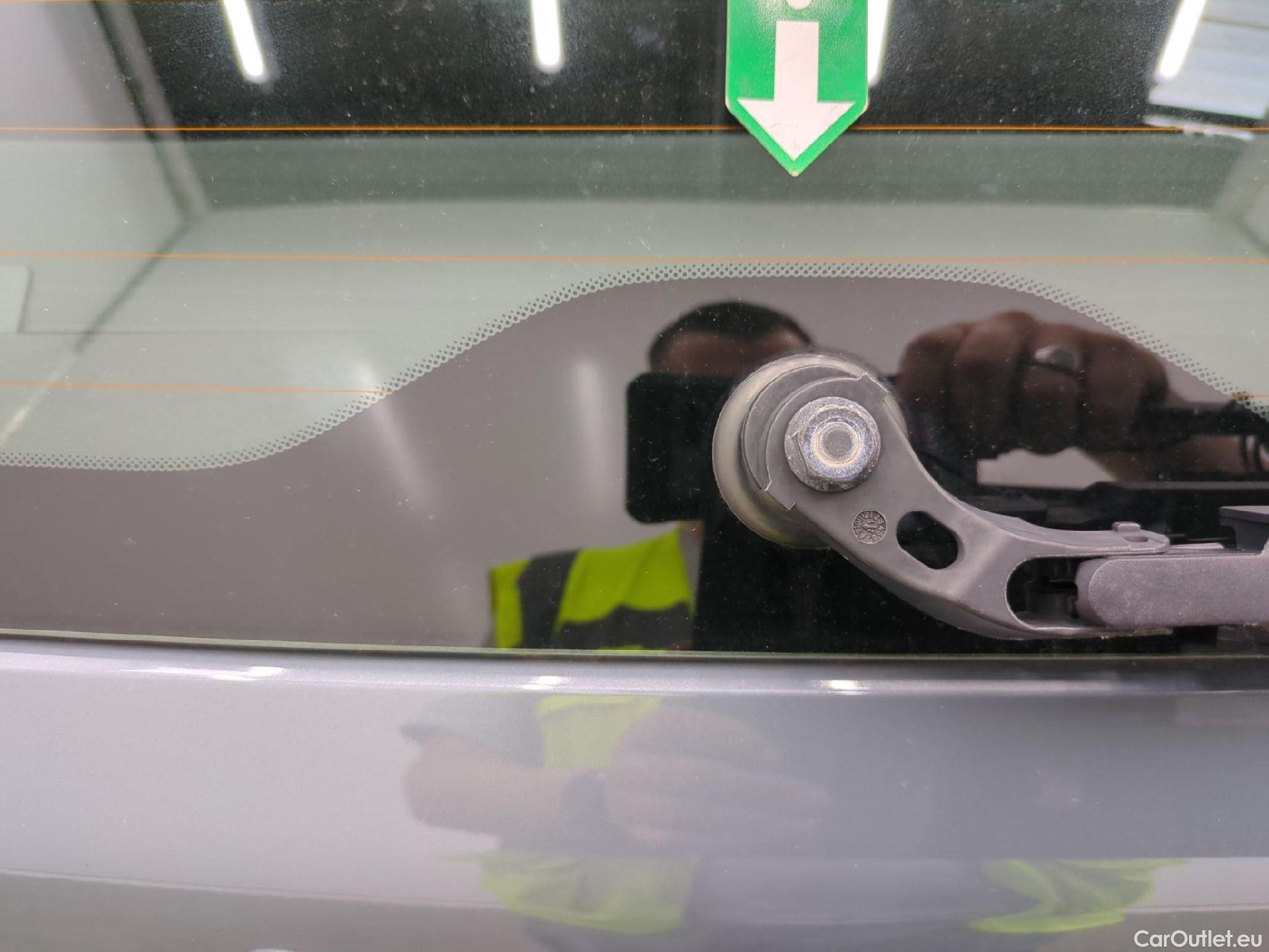 Volvo  XC60 VOLVO  / 2021 / 5P / SUV Recharge T6 350 Geartro Inscription Busi #2