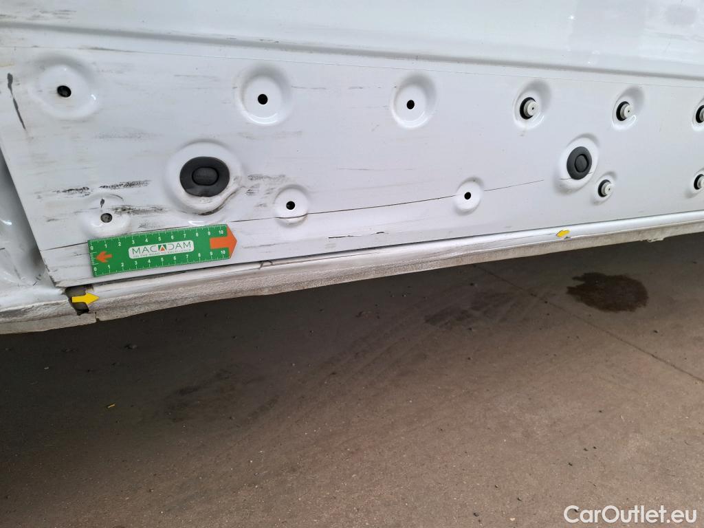  Renault  Trafic RENAULT  / 2019 / 4P / Combi Zen L1 dCi 120 S&S - 8 pl #38