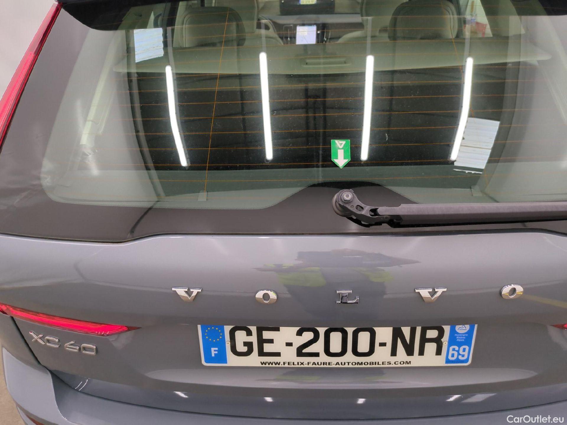  Volvo  XC60 VOLVO  / 2021 / 5P / SUV Recharge T6 350 Geartro Inscription Busi #1