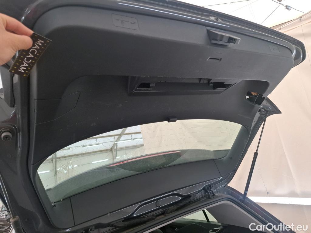  Volkswagen  Golf  VOLKSWAGEN 5p Berline 1.6TDI 115 DSG7 Cft Busi BMT #19