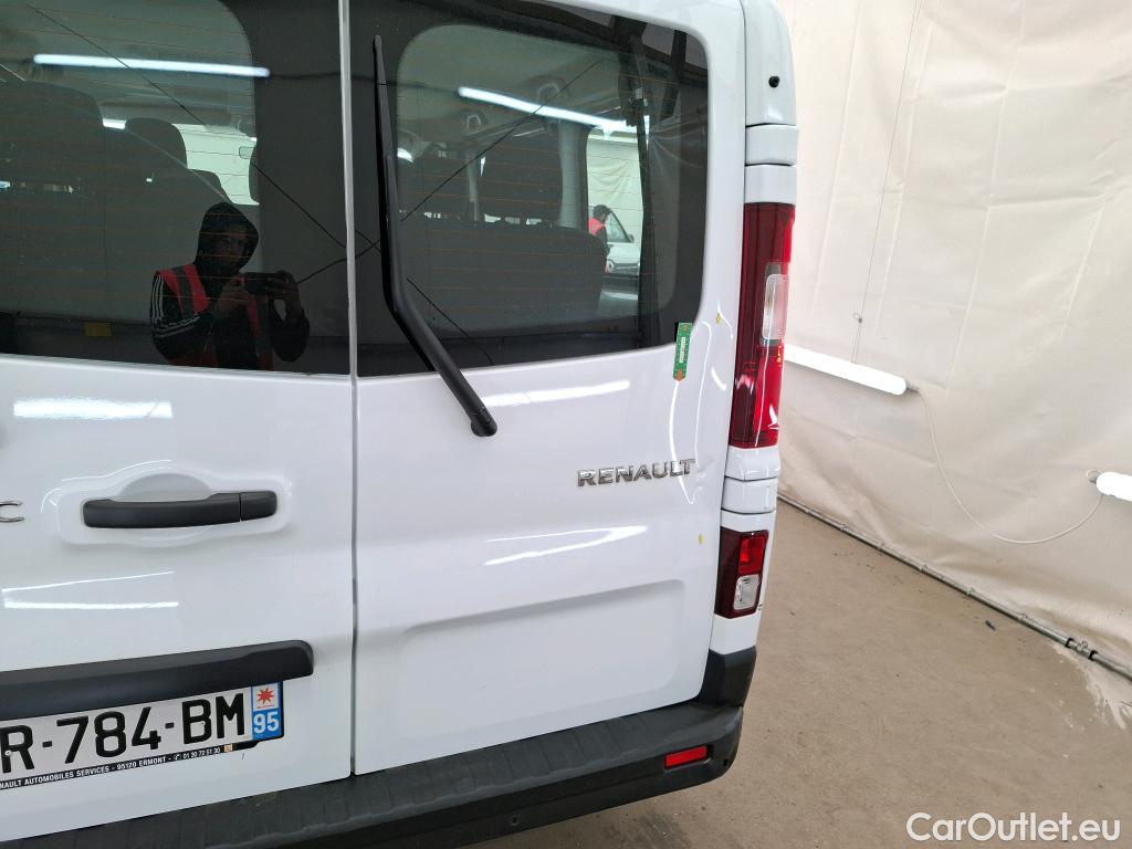  Renault  Trafic RENAULT  / 2019 / 4P / Combi Zen L1 dCi 120 S&S - 8 pl #22