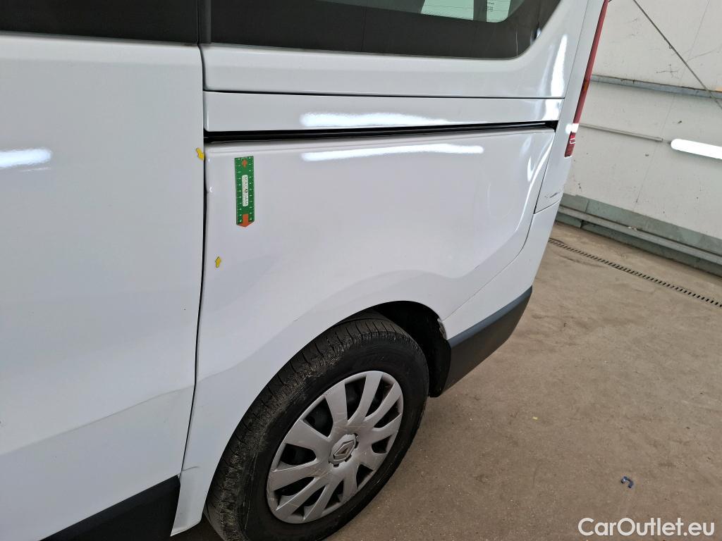  Renault  Trafic RENAULT  / 2019 / 4P / Combi Zen L1 dCi 120 S&S - 8 pl #20