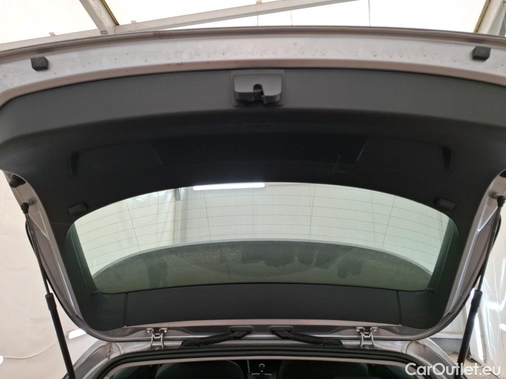  Seat  Leon SEAT  / 2020 / 5P / Berline 1.0 TSI 110 S&S Style Business #18