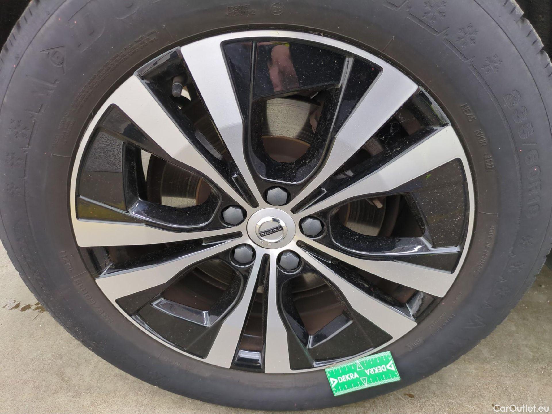  Volvo  XC60 VOLVO  / 2021 / 5P / SUV Recharge T6 350 Geartro Inscription Busi #17
