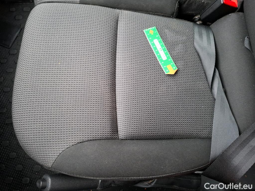  Renault  Trafic RENAULT  / 2019 / 4P / Combi Zen L1 dCi 120 S&S - 8 pl #74